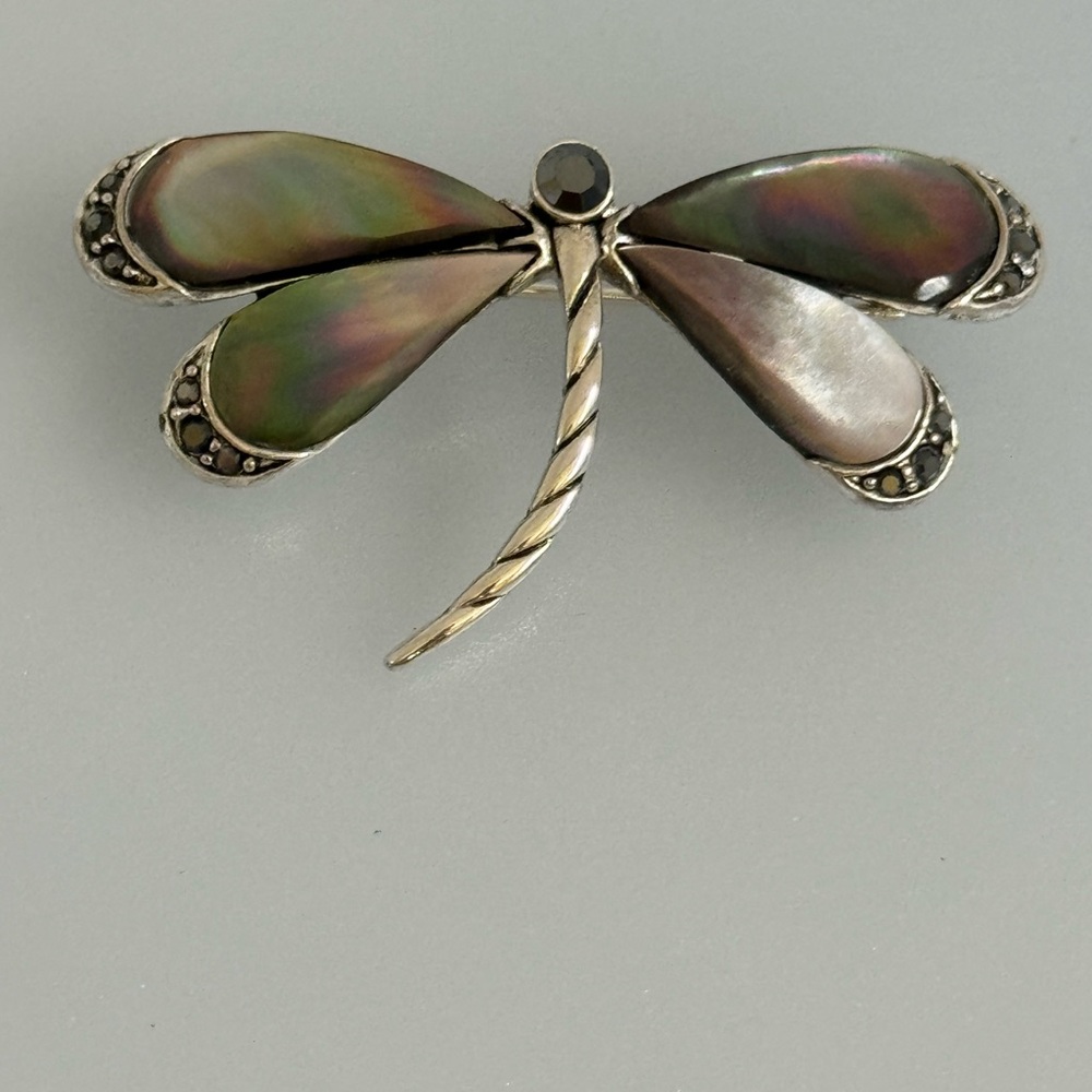 Monet silver exquisite design brooch